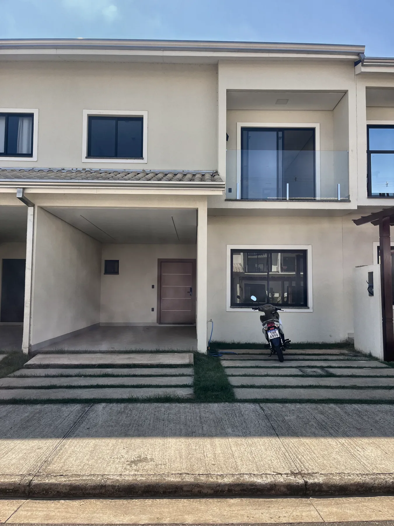 Fachada da Casa 34 no Residencial Parintins